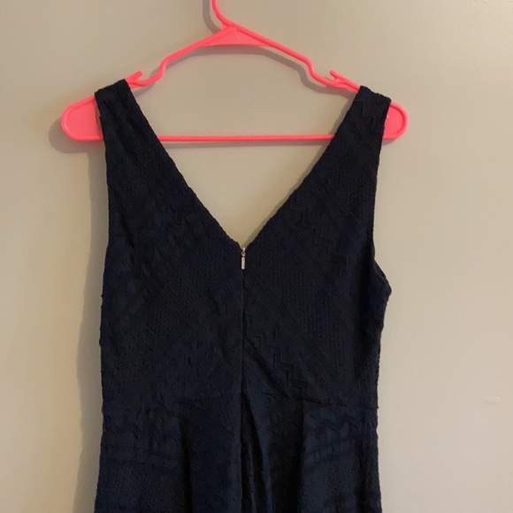 DKNY Aztec Textured Black V-Neck High Low Fit & Flare Dress - Picture 8 of 9